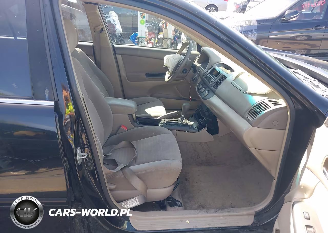 2005 Toyota Camry Le VIN:4T1BE32K95U089864 - 5