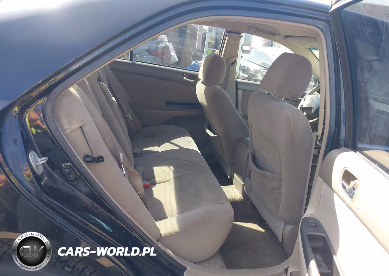 2005 Toyota Camry Le VIN:4T1BE32K95U089864 - 8