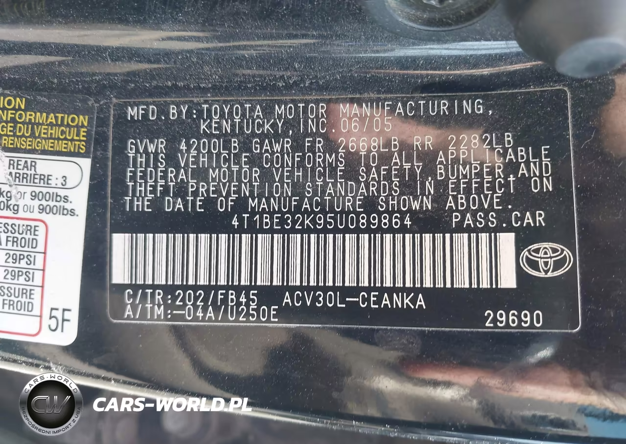 2005 Toyota Camry Le VIN:4T1BE32K95U089864 - 9
