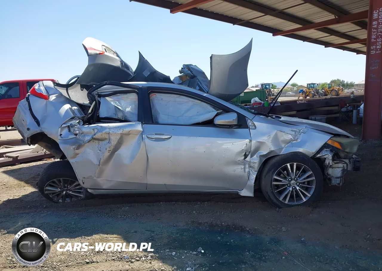 2015 Toyota Corolla Le Plus VIN:5YFBURHE3FP253233 - 13