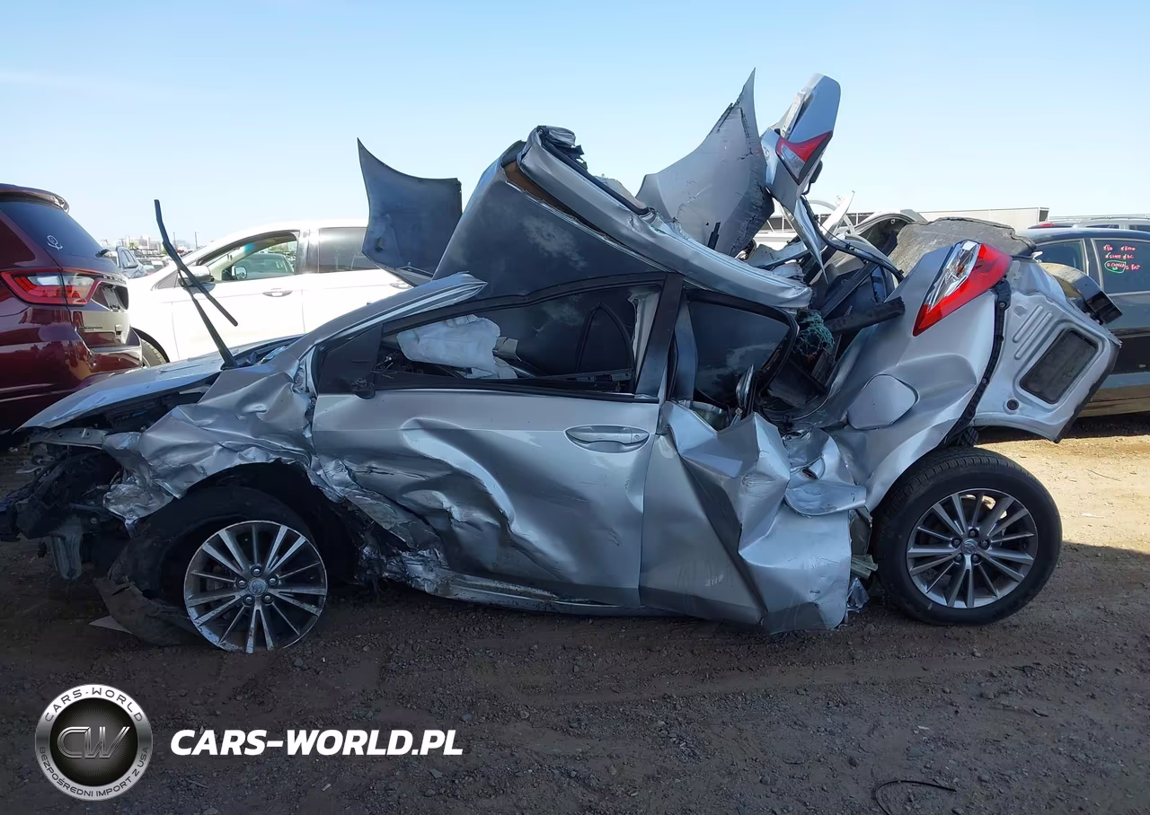 2015 Toyota Corolla Le Plus VIN:5YFBURHE3FP253233 - 14