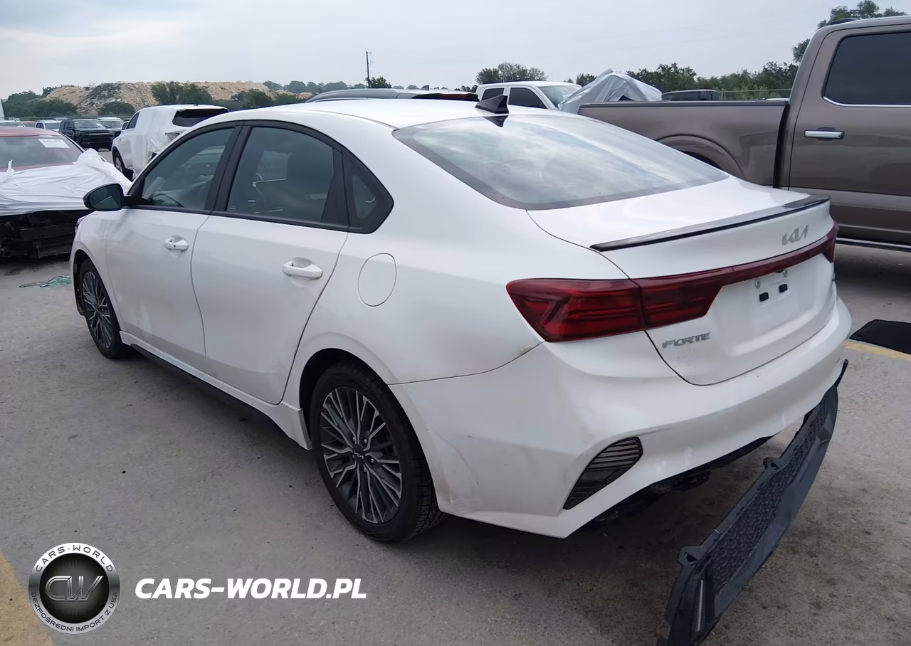 2023 Kia Forte Gt-Line VIN:3KPF54AD8PE654315 - 3
