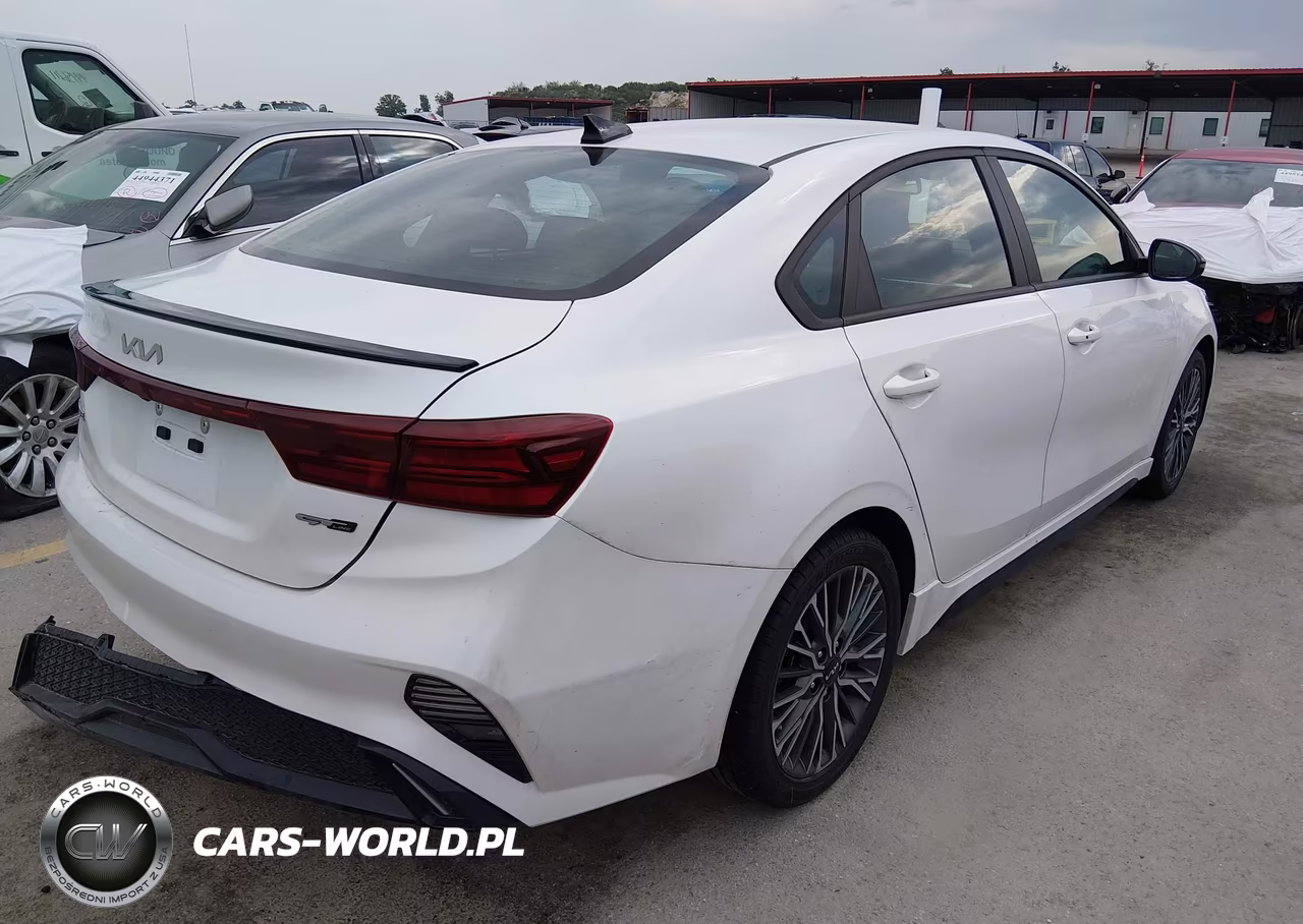2023 Kia Forte Gt-Line VIN:3KPF54AD8PE654315 - 4