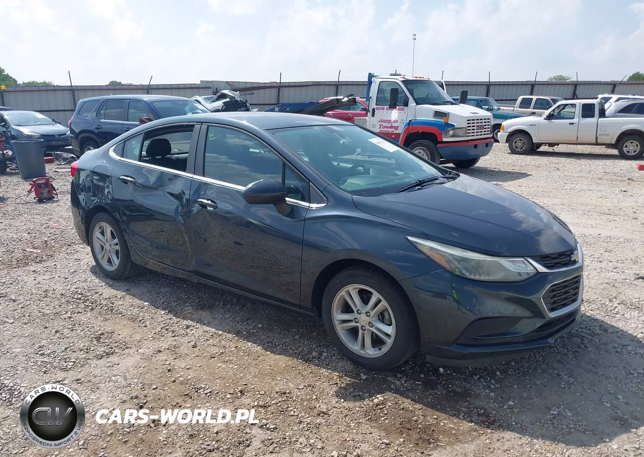 2017 Chevrolet Cruze Lt Auto – zdjęcie 1 z 13
