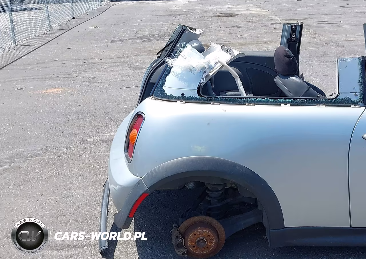 2004 Mini Cooper S VIN:WMWRE33494TD89301 - 13