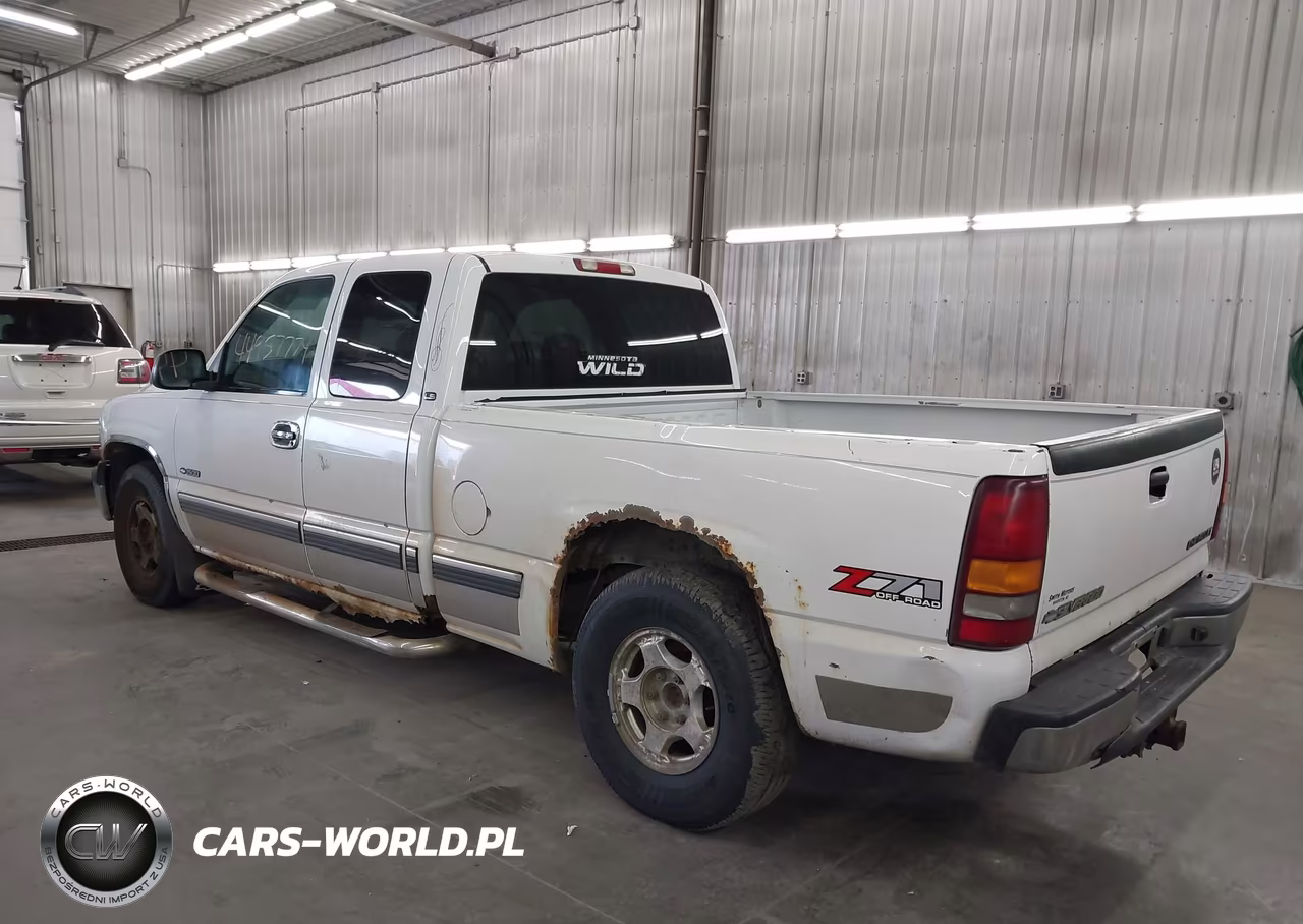 2002 Chevrolet Silverado 1500 Ls VIN:2GCEK19T721199204 - 3