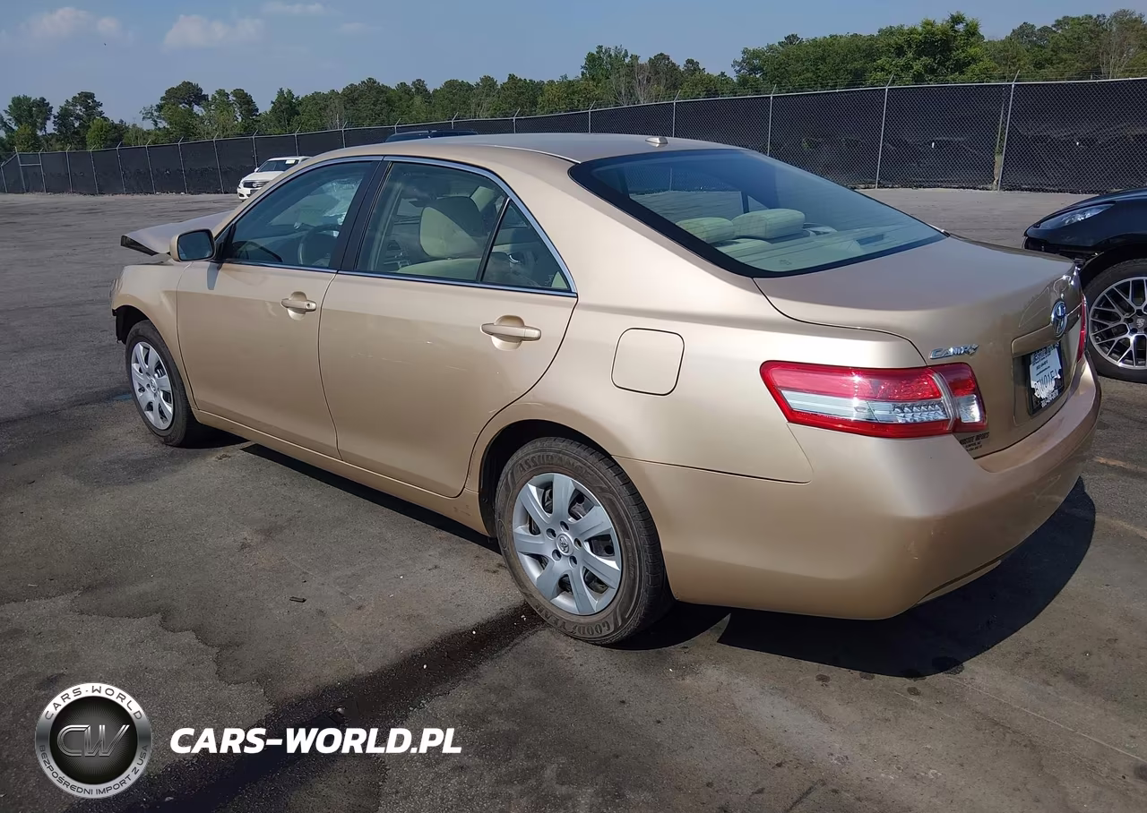 2010 Toyota Camry Le VIN:4T1BF3EK8AU005990 - 3