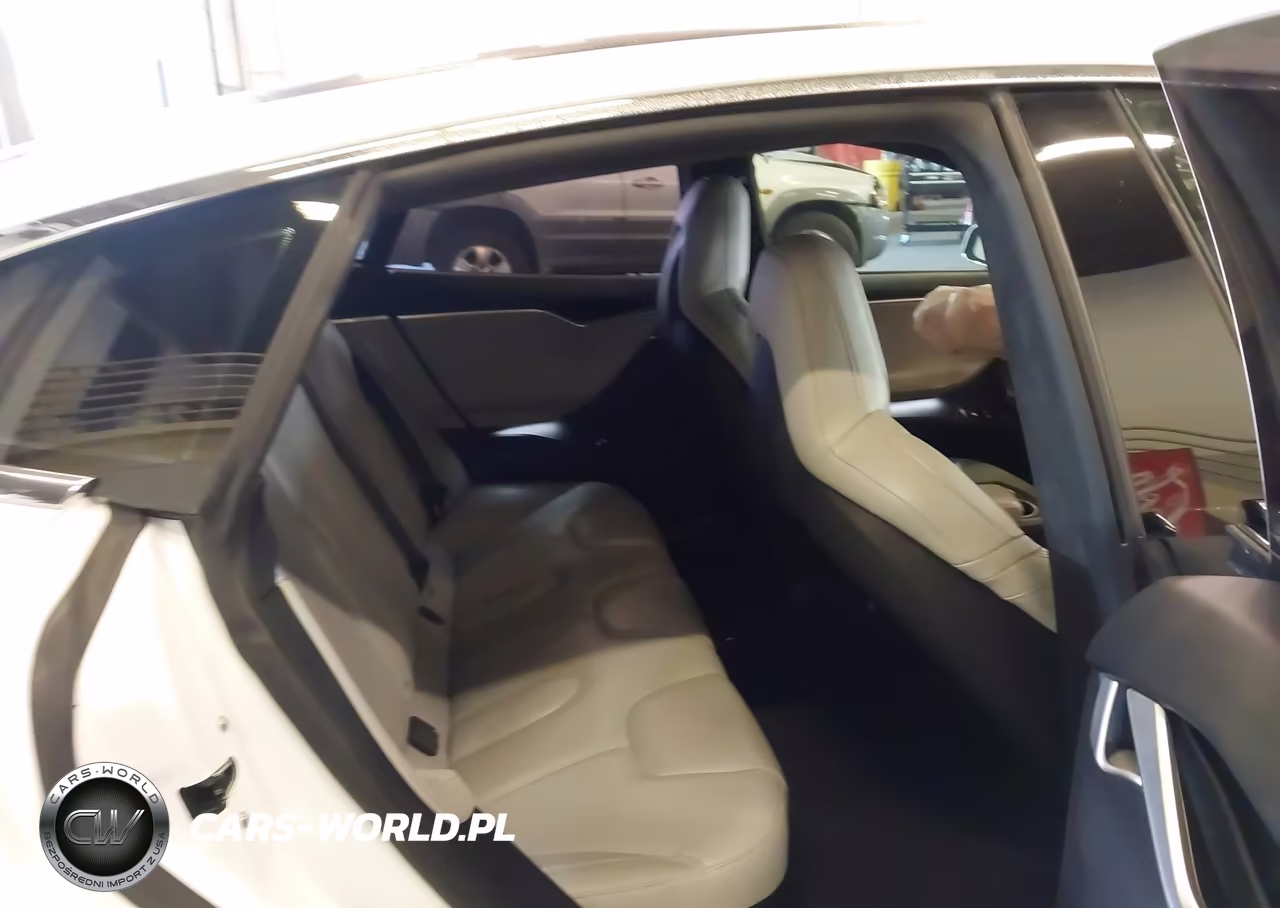 2015 Tesla Model S 85D-P85D VIN:5YJSA1H4XFF093414 - 8