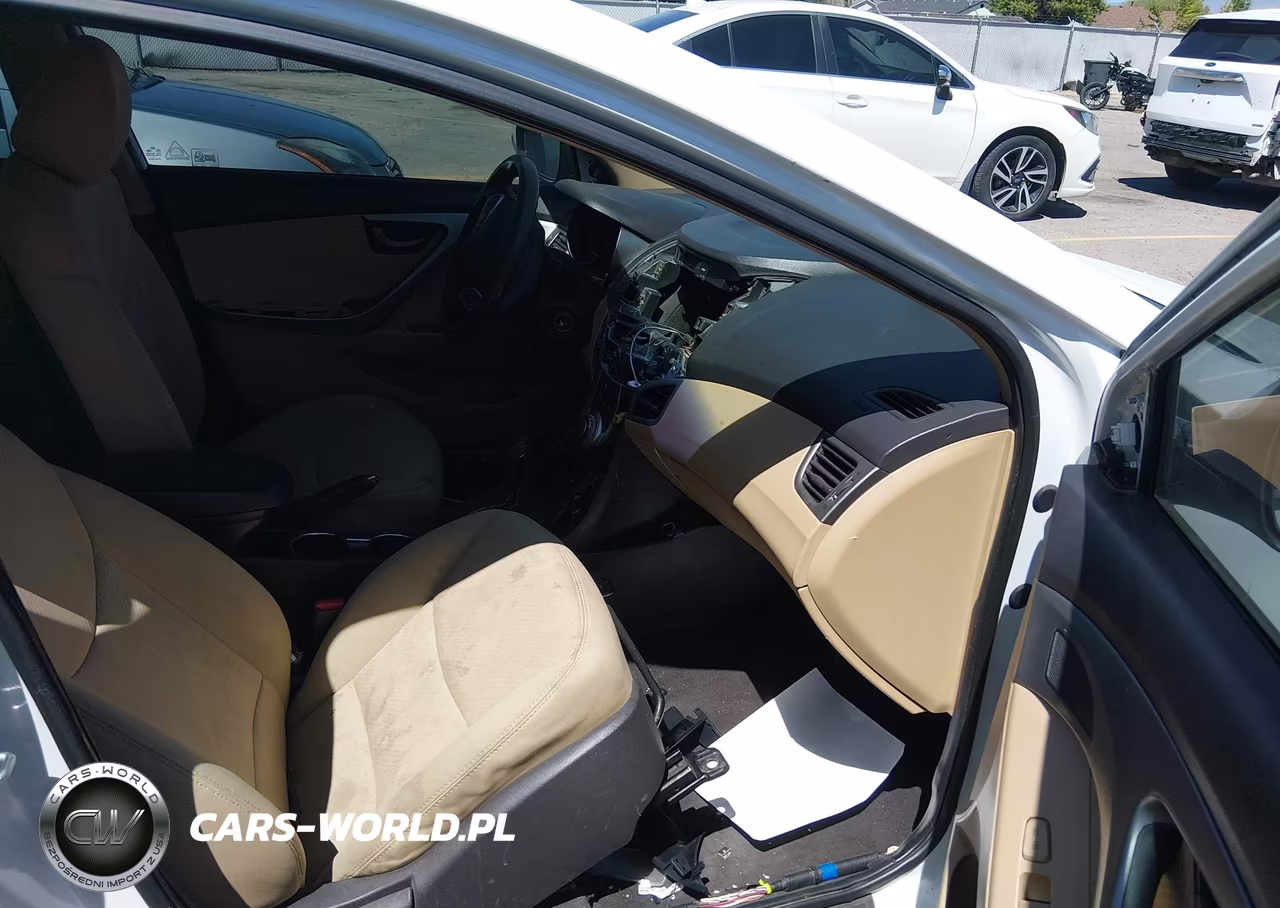 2011 Hyundai Elantra Gls VIN:5NPDH4AE4BH001654 - 5