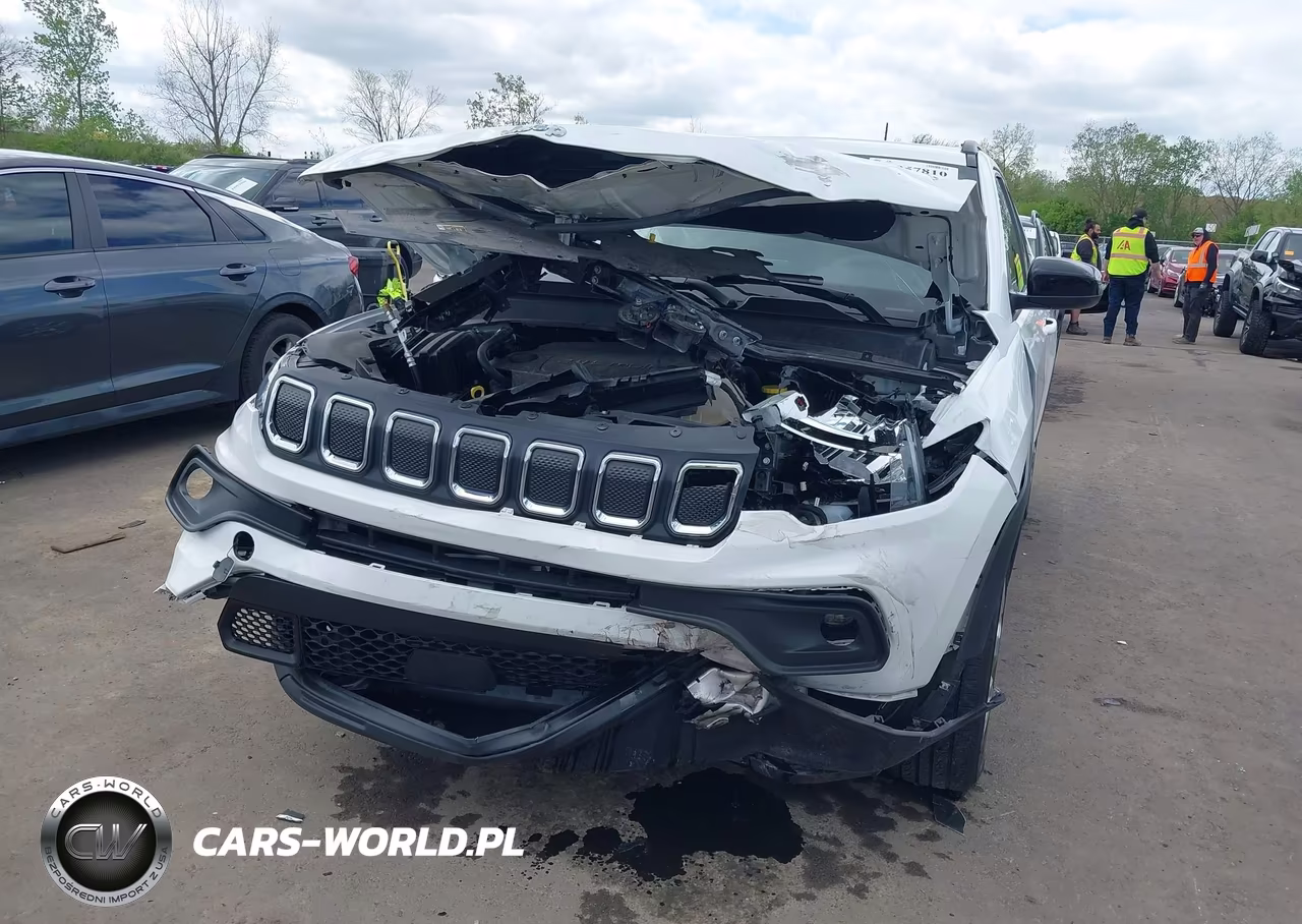 2022 Jeep Compass Latitude Lux 4X4 VIN:3C4NJDFB2NT173337 - 6