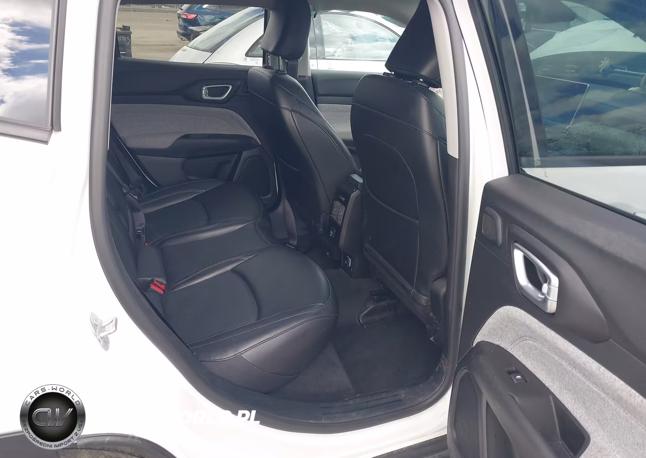 2022 Jeep Compass Latitude Lux 4X4 VIN:3C4NJDFB2NT173337 - 8