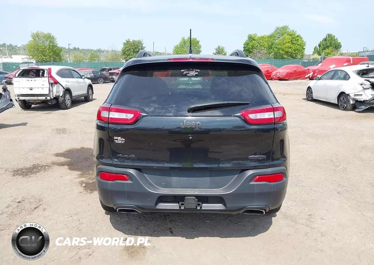 2015 Jeep Cherokee Latitude VIN:1C4PJMCS7FW614159 - 15