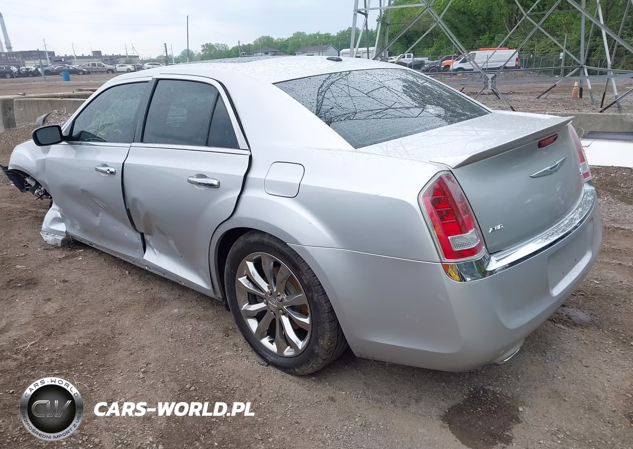 2012 Chrysler 300 Limited VIN:2C3CCAHG1CH184140 - 3