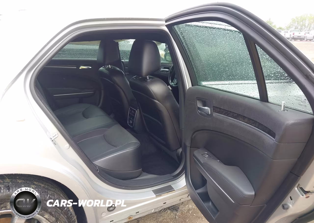2012 Chrysler 300 Limited VIN:2C3CCAHG1CH184140 - 8