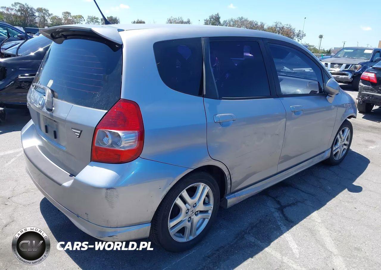 2007 Honda Fit Sport VIN:JHMGD38697S018166 - 4