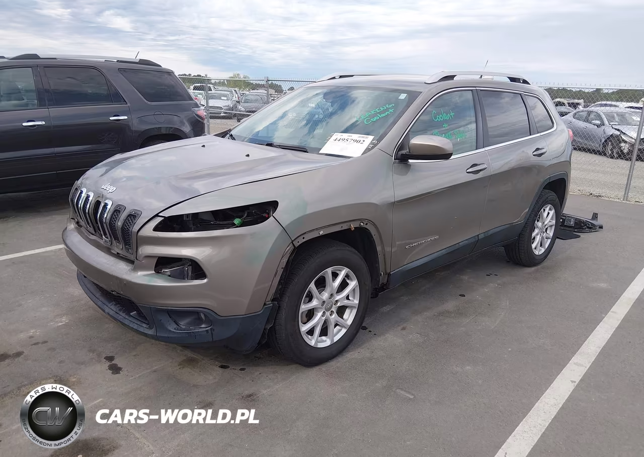2016 Jeep Cherokee Latitude VIN:1C4PJMCS3GW253675 - 2