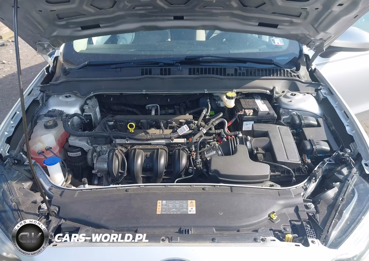 2019 Ford Fusion S VIN:3FA6P0G77KR226893 - 10