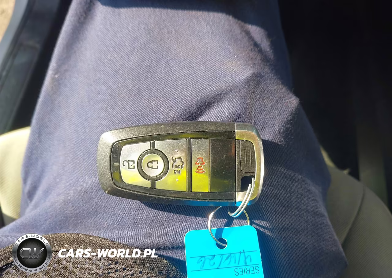 2019 Ford Fusion S VIN:3FA6P0G77KR226893 - 11