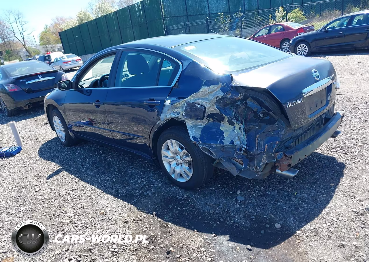 2010 Nissan Altima 2.5 S VIN:1N4AL2AP0AN558105 - 3
