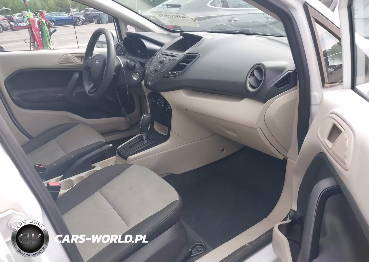 2013 Ford Fiesta S VIN:3FADP4AJ7DM152670 - 5