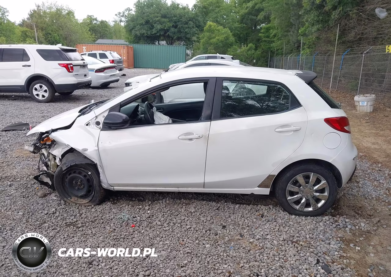 2011 Mazda Mazda2 Sport VIN:JM1DE1HZ0B0127331 - 14
