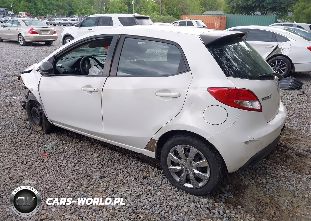 2011 Mazda Mazda2 Sport VIN:JM1DE1HZ0B0127331 - 3