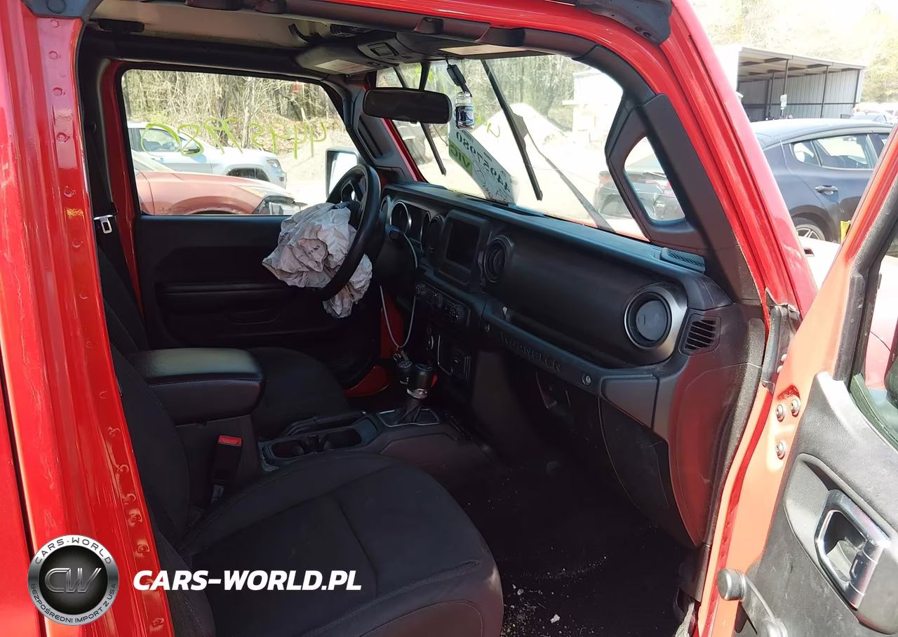 2018 Jeep Wrangler Unlimited Sport 4X4 VIN:1C4HJXDG4JW267365 - 5