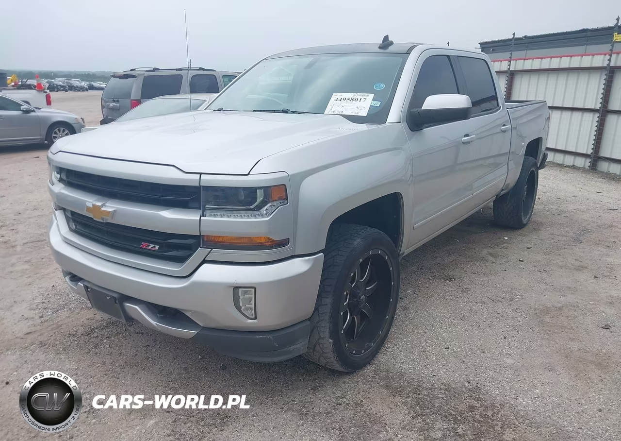 2018 Chevrolet Silverado 1500 2Lt VIN:3GCUKREC7JG614687 - 2