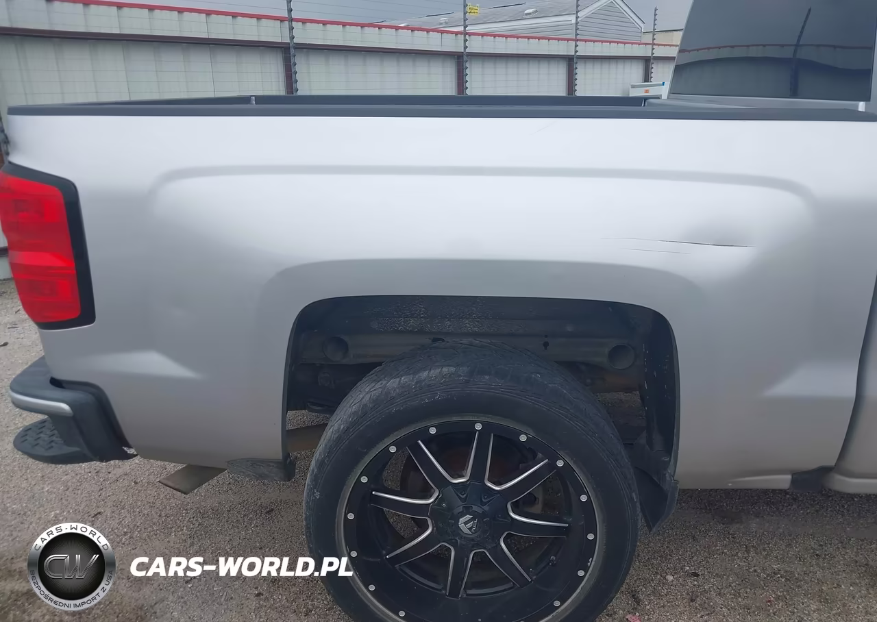 2018 Chevrolet Silverado 1500 2Lt VIN:3GCUKREC7JG614687 - 6