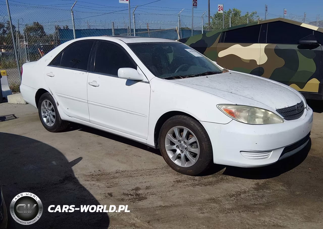 2003 Toyota Camry Le V6 – zdjęcie 1 z 12