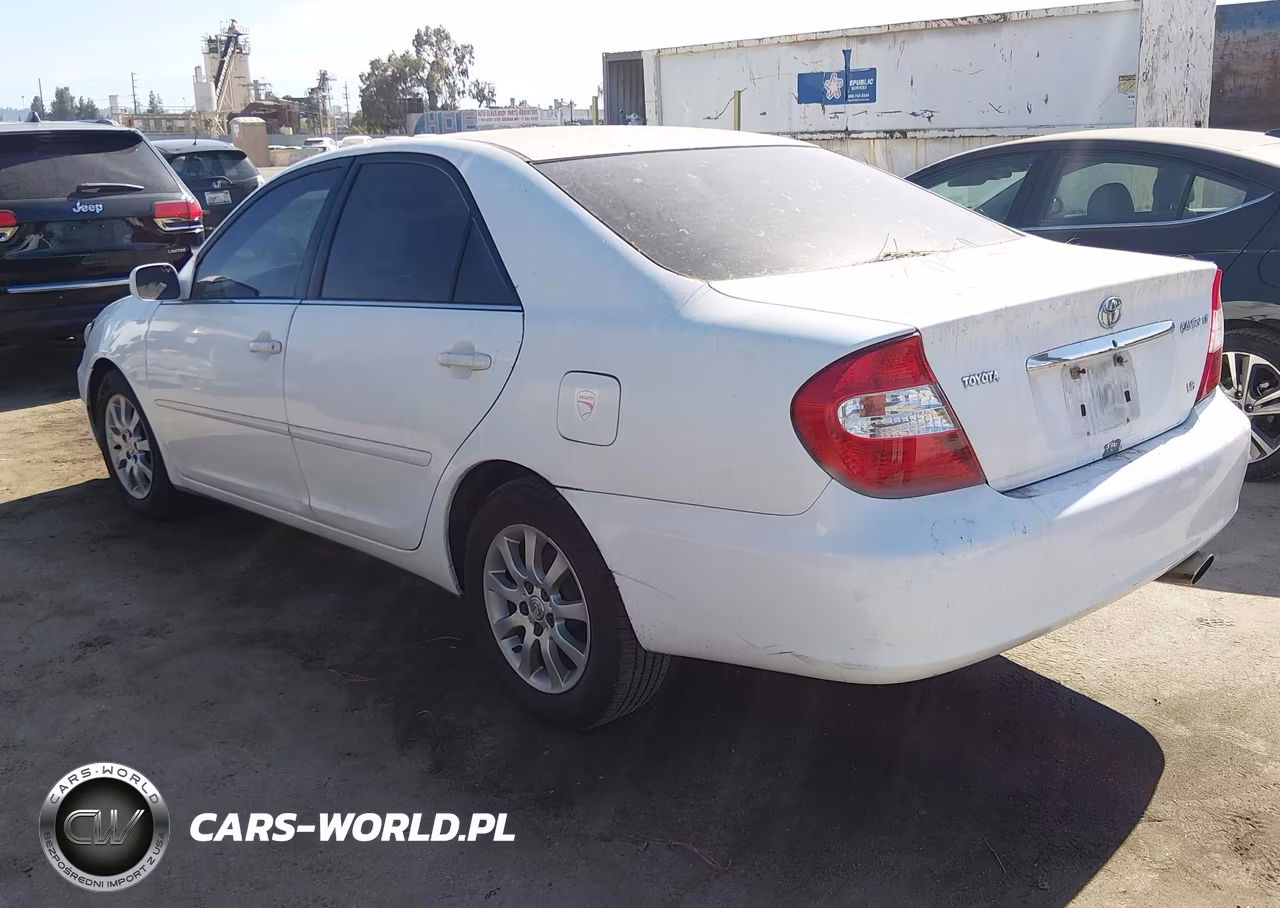 2003 Toyota Camry Le V6 VIN:4T1BF32K43U046057 - 3