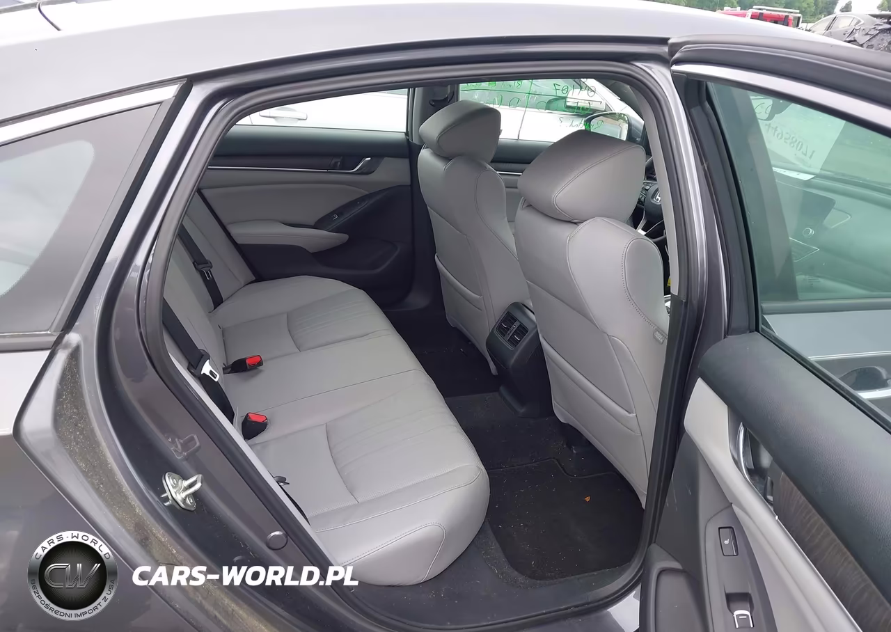 2018 Honda Accord Touring 2.0T VIN:1HGCV2F95JA016515 - 8