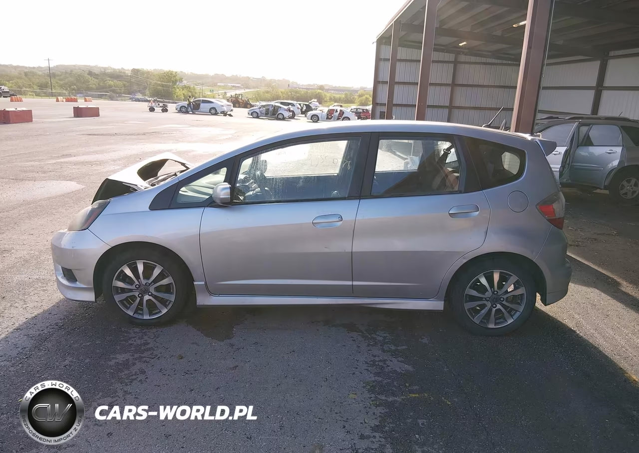 2012 Honda Fit Sport VIN:JHMGE8H54CC009008 - 14