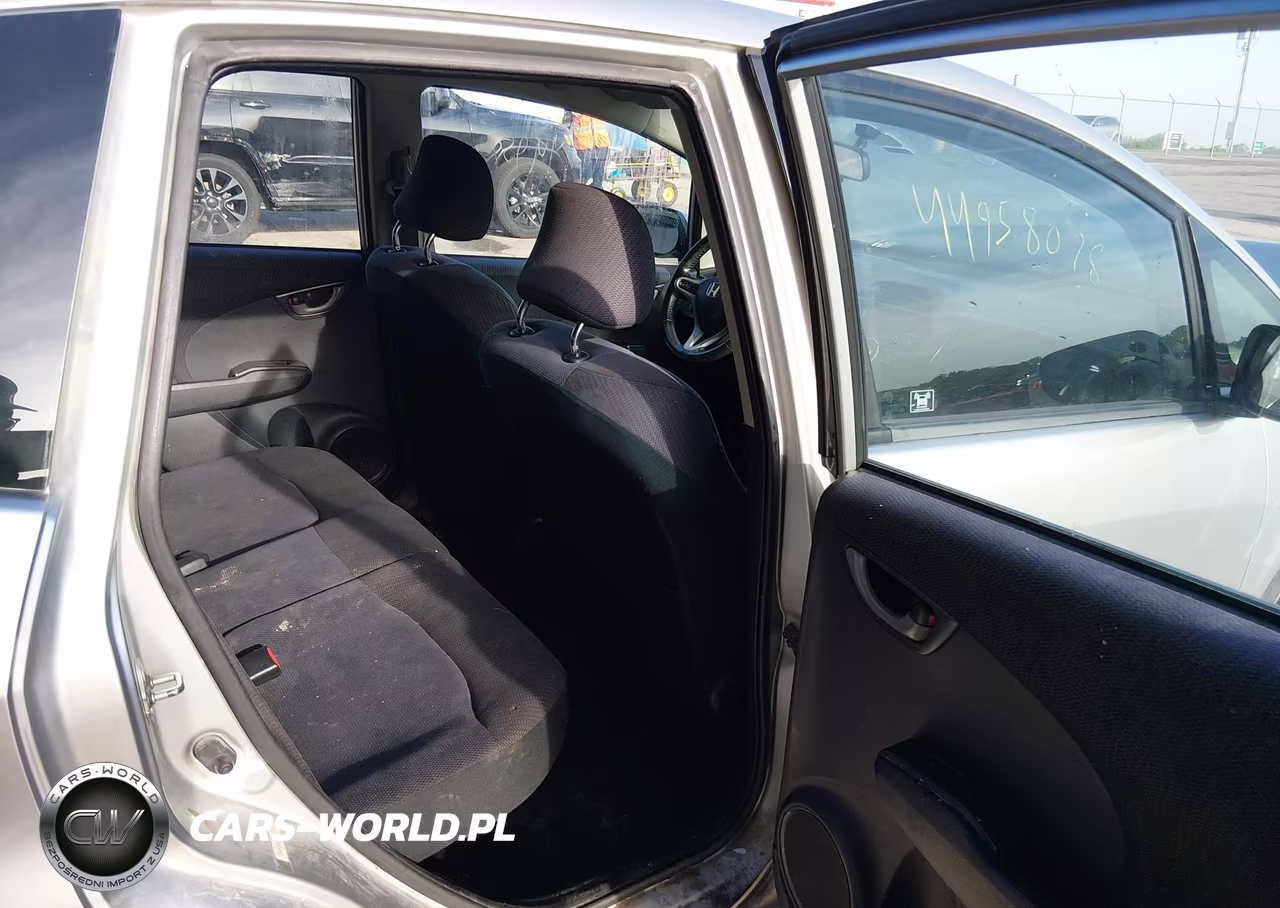2012 Honda Fit Sport VIN:JHMGE8H54CC009008 - 8