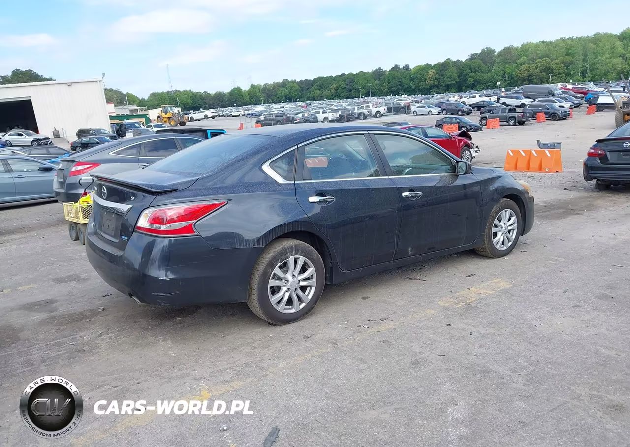 2014 Nissan Altima 2.5 S VIN:1N4AL3AP2EC189531 - 4