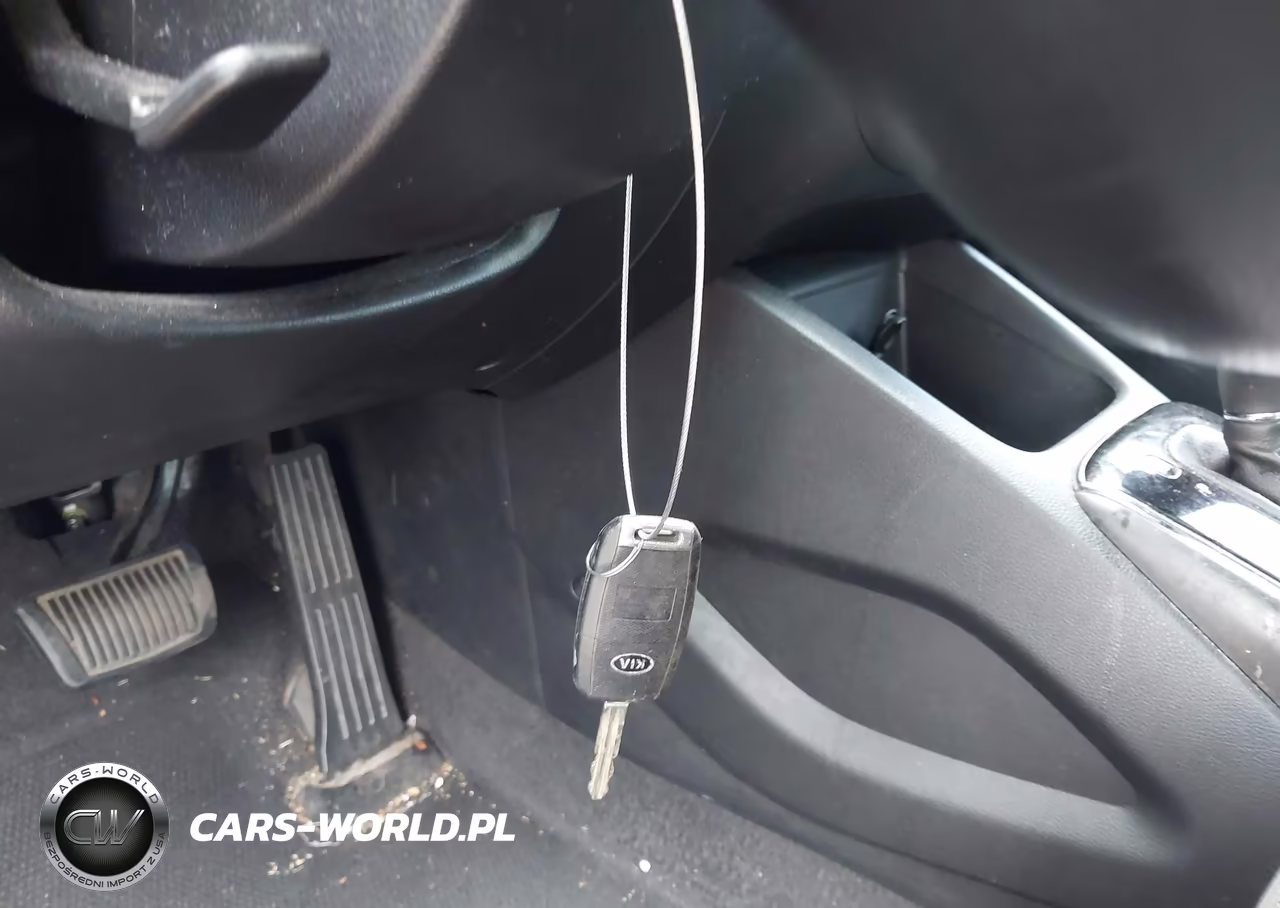 2018 Kia Forte Lx VIN:3KPFK4A78JE185706 - 11