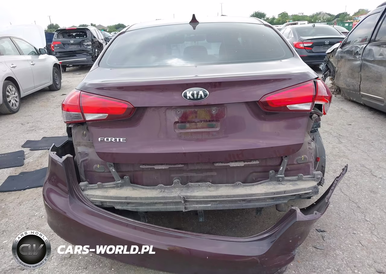 2018 Kia Forte Lx VIN:3KPFK4A78JE185706 - 16