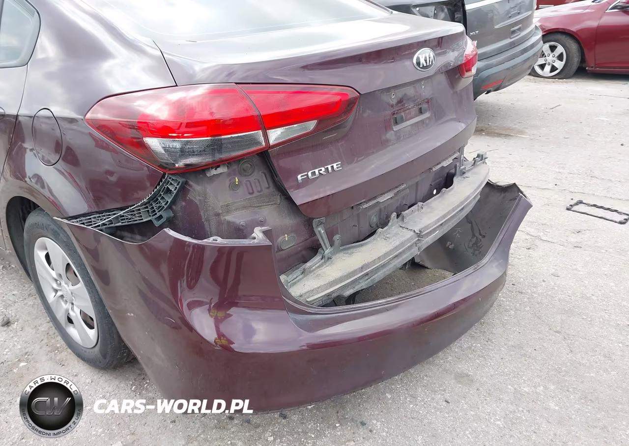 2018 Kia Forte Lx VIN:3KPFK4A78JE185706 - 6