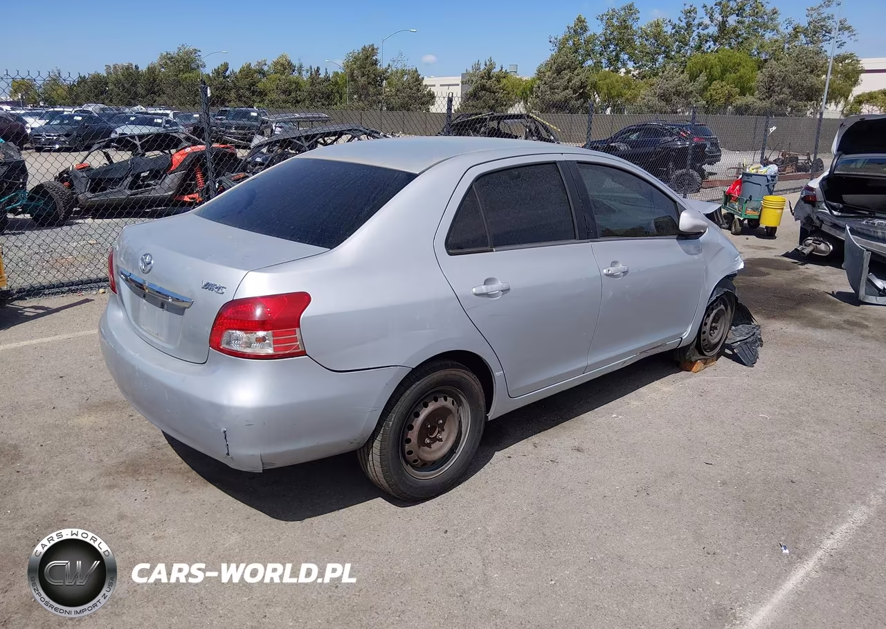 2007 Toyota Yaris VIN:JTDBT923271097752 - 4