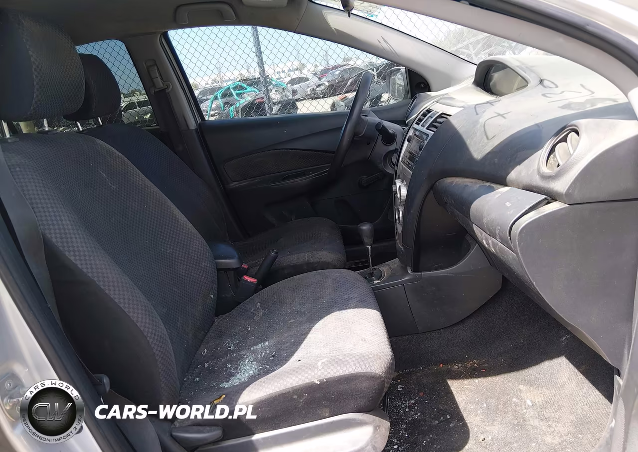 2007 Toyota Yaris VIN:JTDBT923271097752 - 5