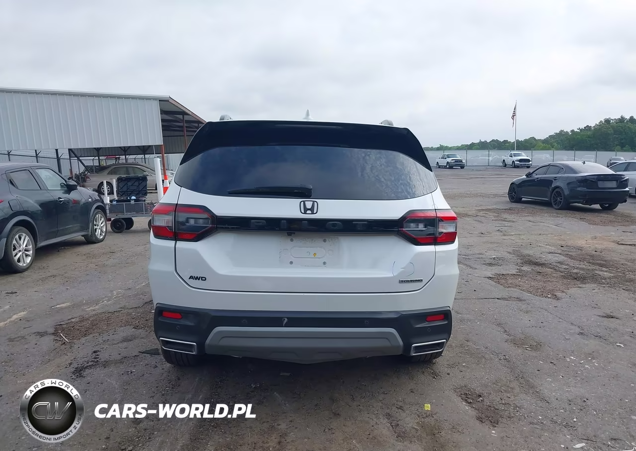 2025 Honda Pilot Touring VIN:5FNYG1H7XSB017169 - 17
