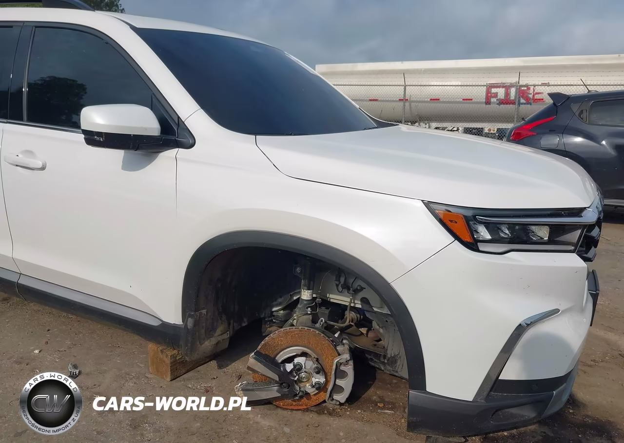 2025 Honda Pilot Touring VIN:5FNYG1H7XSB017169 - 18