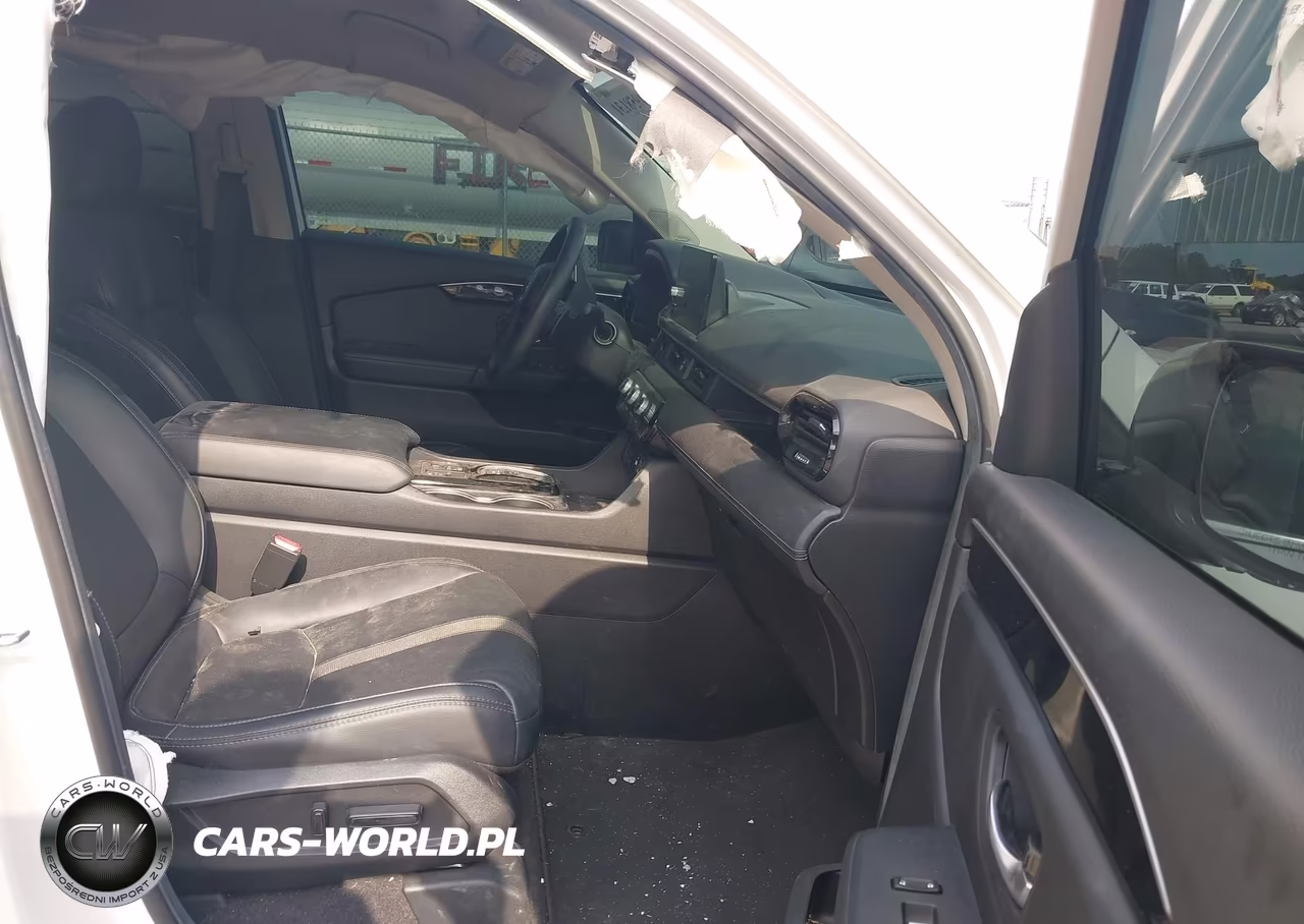 2025 Honda Pilot Touring VIN:5FNYG1H7XSB017169 - 5