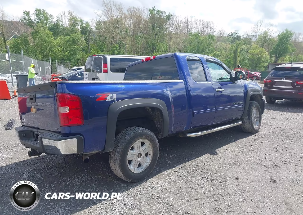 2011 Chevrolet Silverado 1500 Lt VIN:1GCRKSE31BZ227907 - 4
