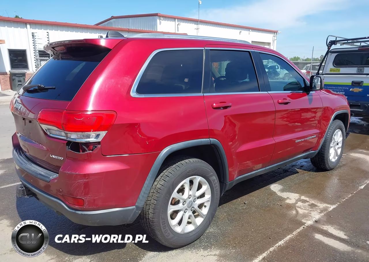 2015 Jeep Grand Cherokee Laredo VIN:1C4RJFAG4FC196129 - 4