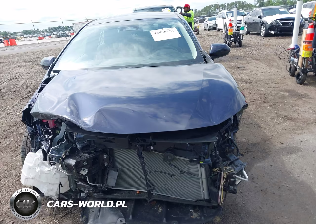 2025 Toyota Corolla Le VIN:5YFB4MDE3SP333750 - 13