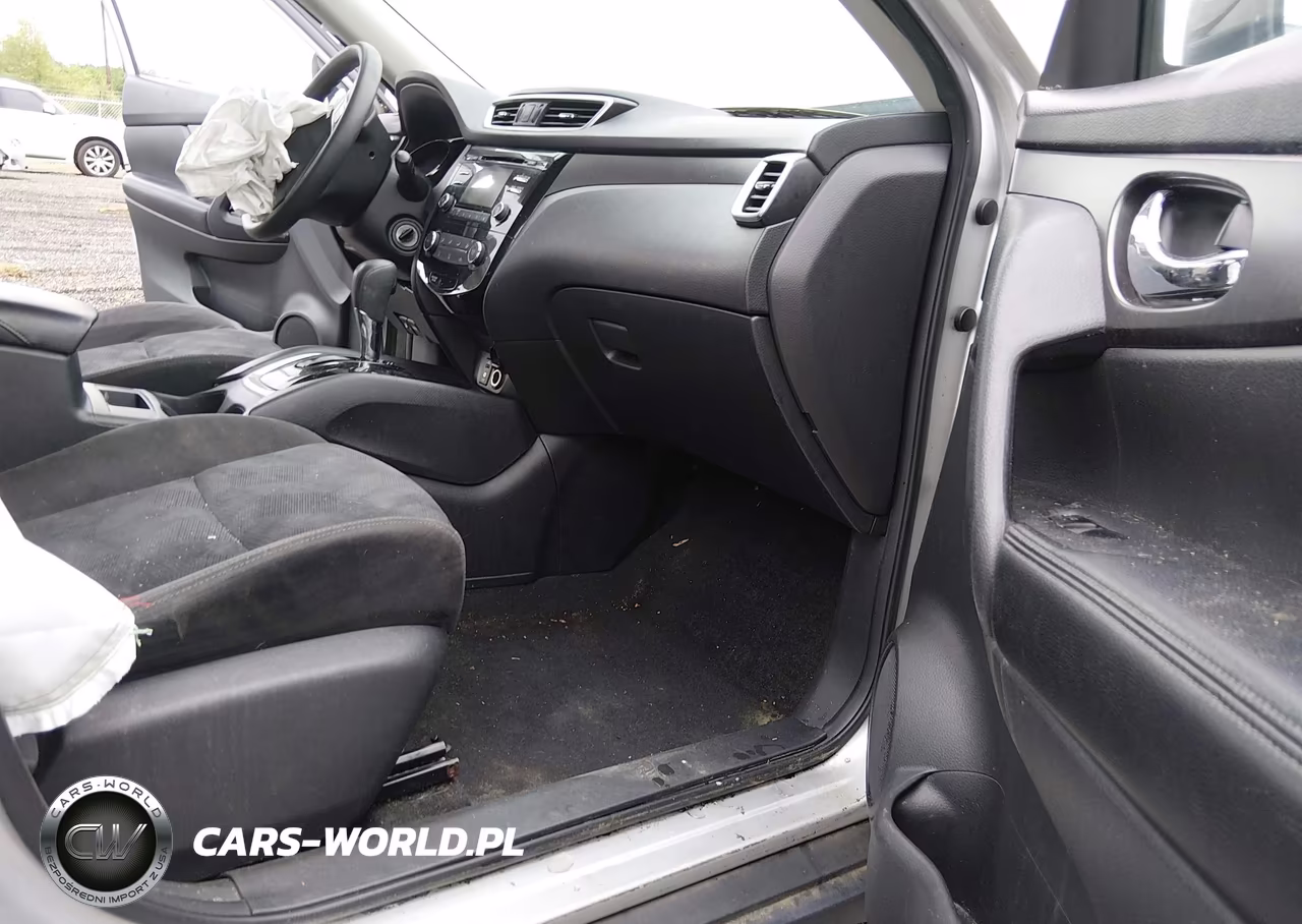 2015 Nissan Rogue S VIN:KNMAT2MV6FP591416 - 5