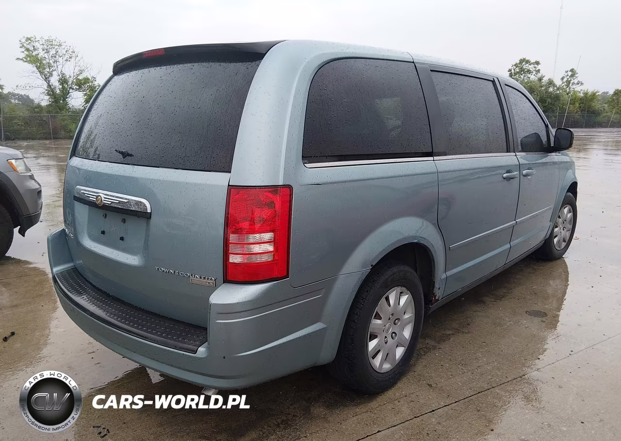 2010 Chrysler Town & Country Lx VIN:2A4RR4DE9AR150040 - 4