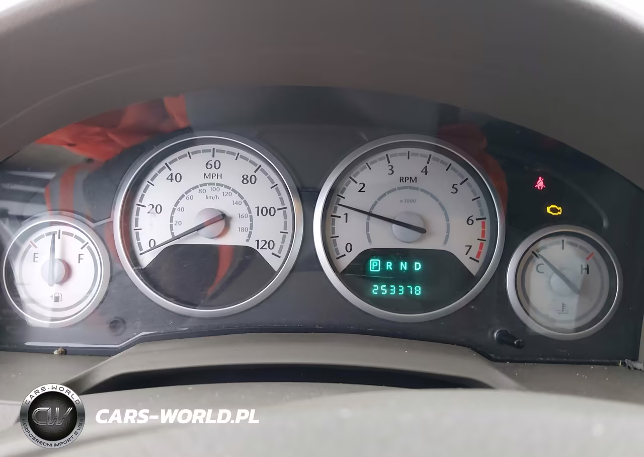 2010 Chrysler Town & Country Lx VIN:2A4RR4DE9AR150040 - 7