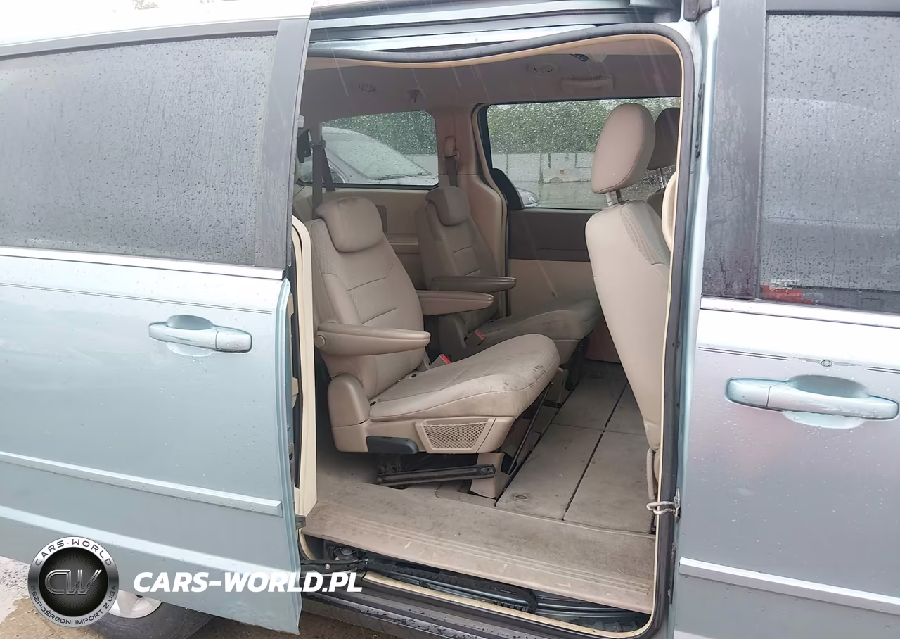 2010 Chrysler Town & Country Lx VIN:2A4RR4DE9AR150040 - 8